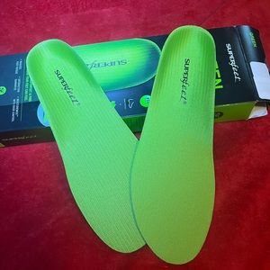 Superfeet Green insoles. Men 5.5-7 Women 6.5-8